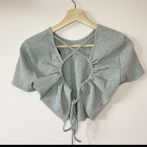 REVAMPED Grey Crop Top Size S - Picture 3 of 6
